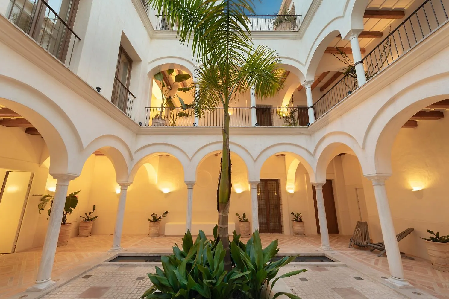 Casa Del Rey Sabio Aparthotel Seville